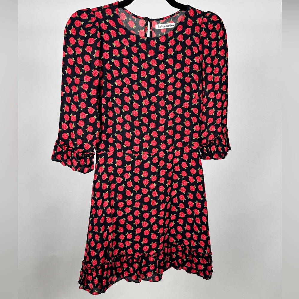 Reformation Doutzen Dress in the Cassandra Rose Print | Size 6